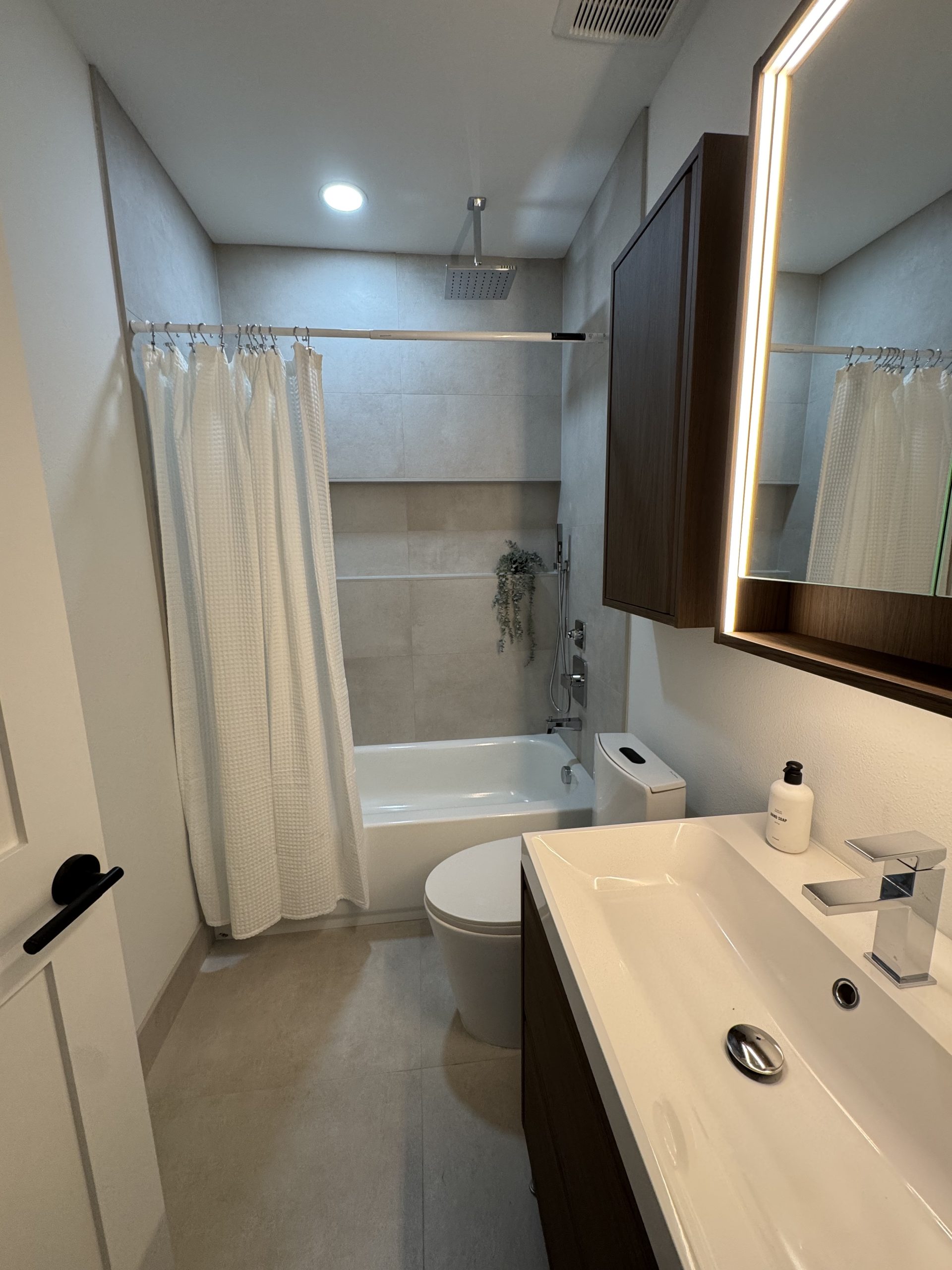 Bathroom remodel St. Petersburg FL — full renovation with new vanity and shower