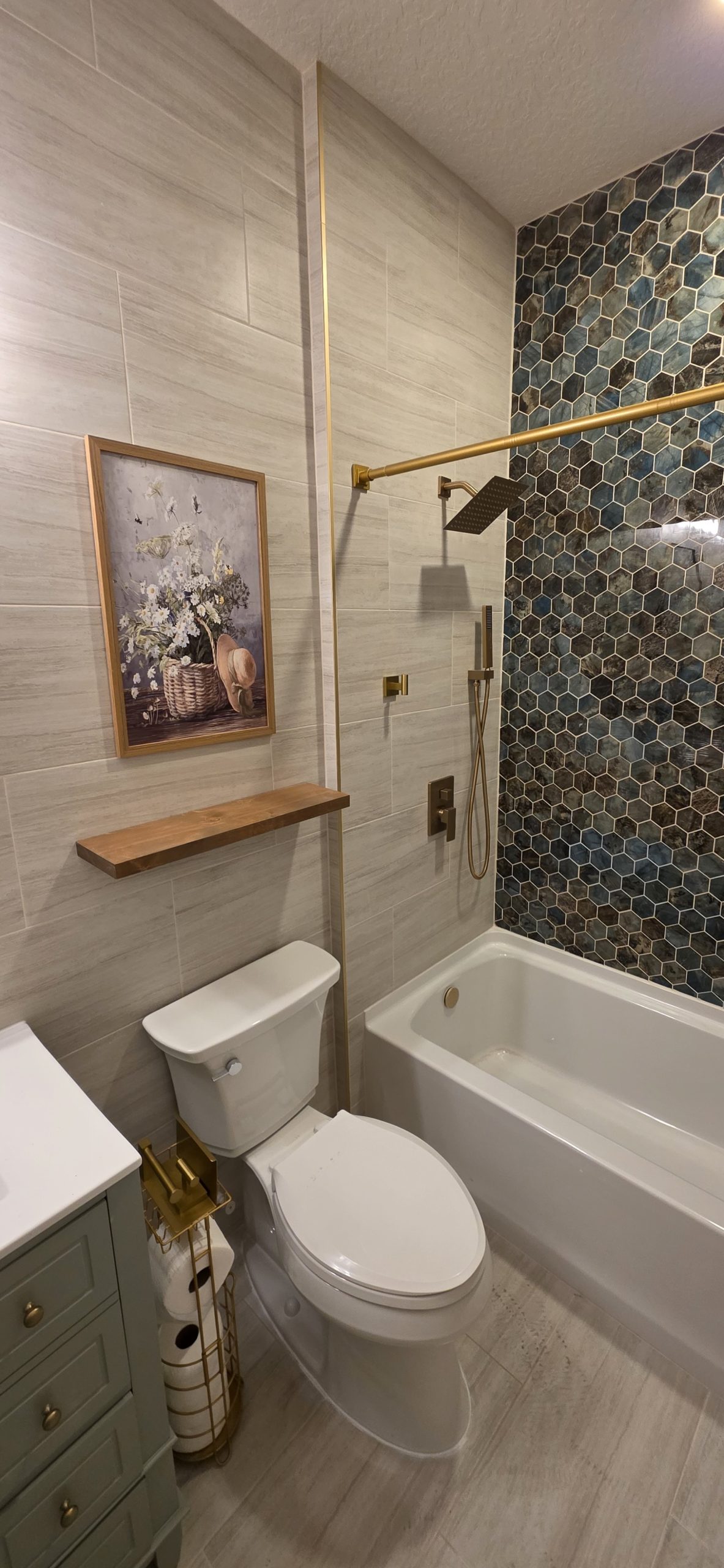 Bathroom renovation Pinellas County FL — new fixtures and tile work