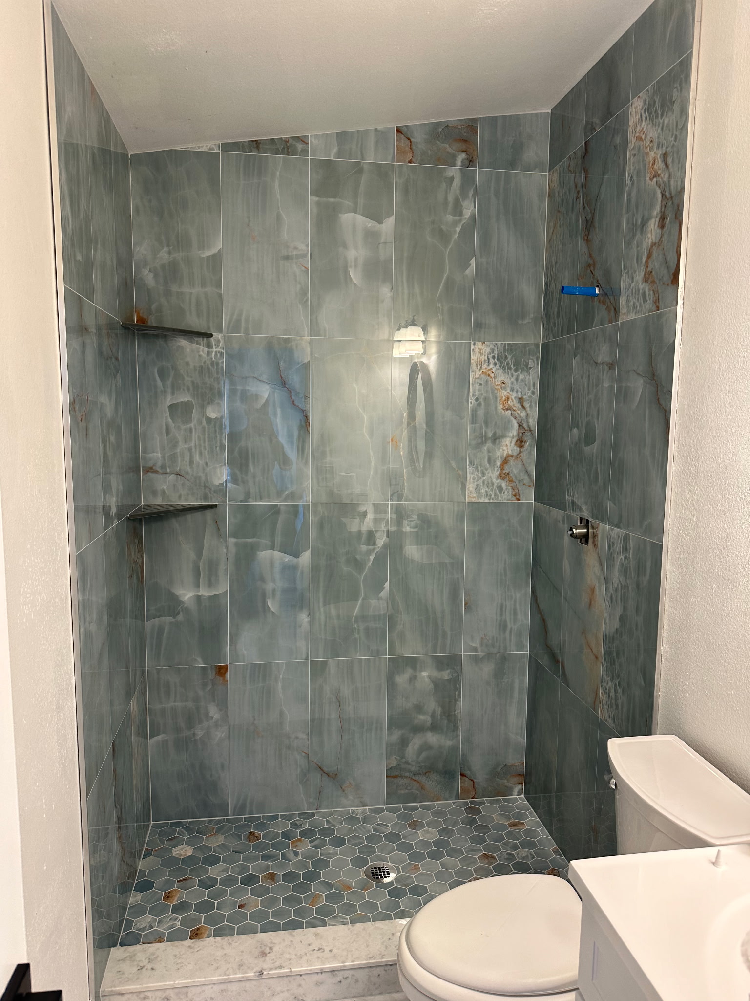 Bathroom remodel St. Petersburg FL — modern fixtures and finishes